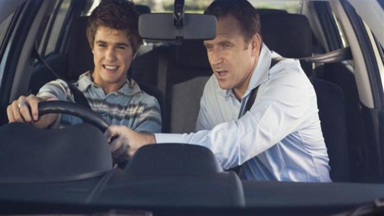 قرار توطين مدارس تعليم قيادة المركبات